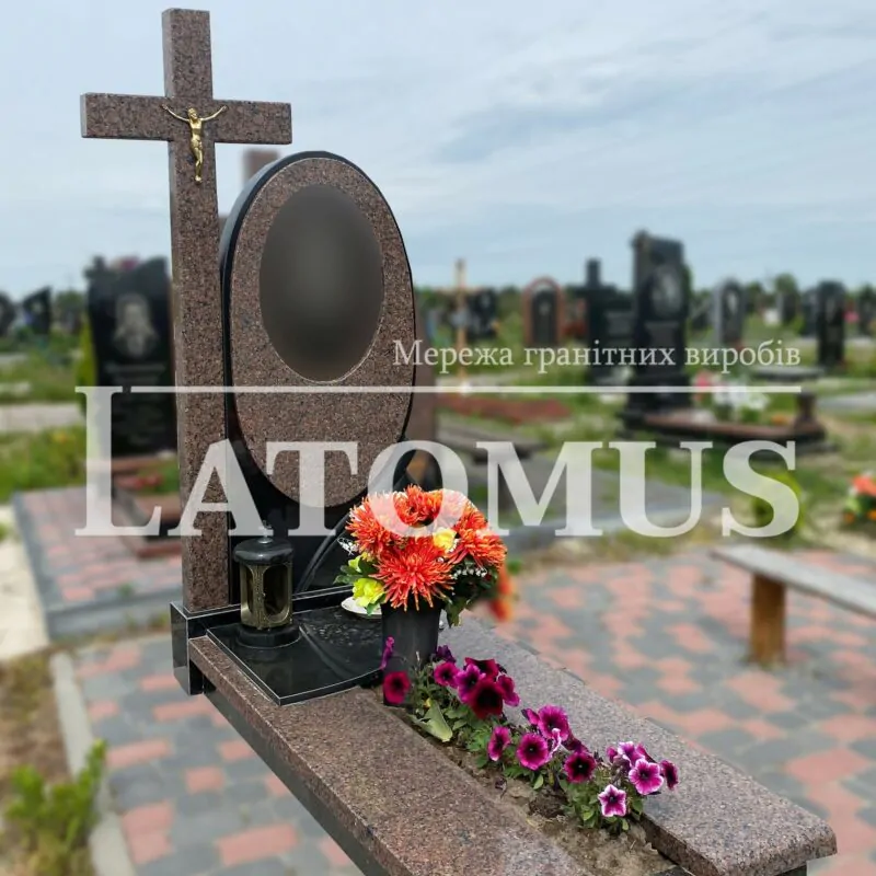 Елегантний одинарний памятник з граніту