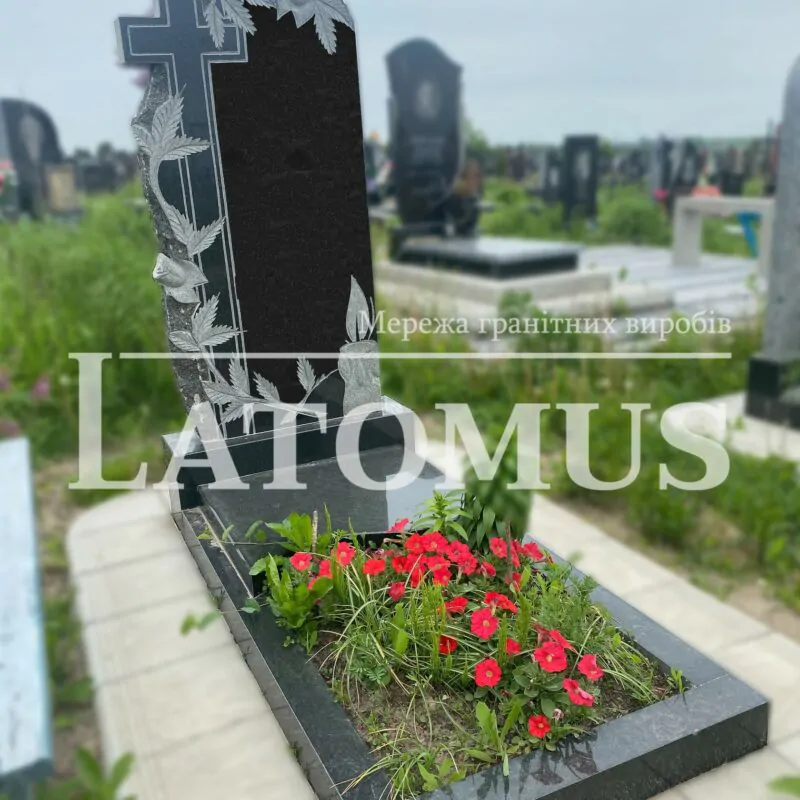 Елегантний одинарний памятник з граніту
