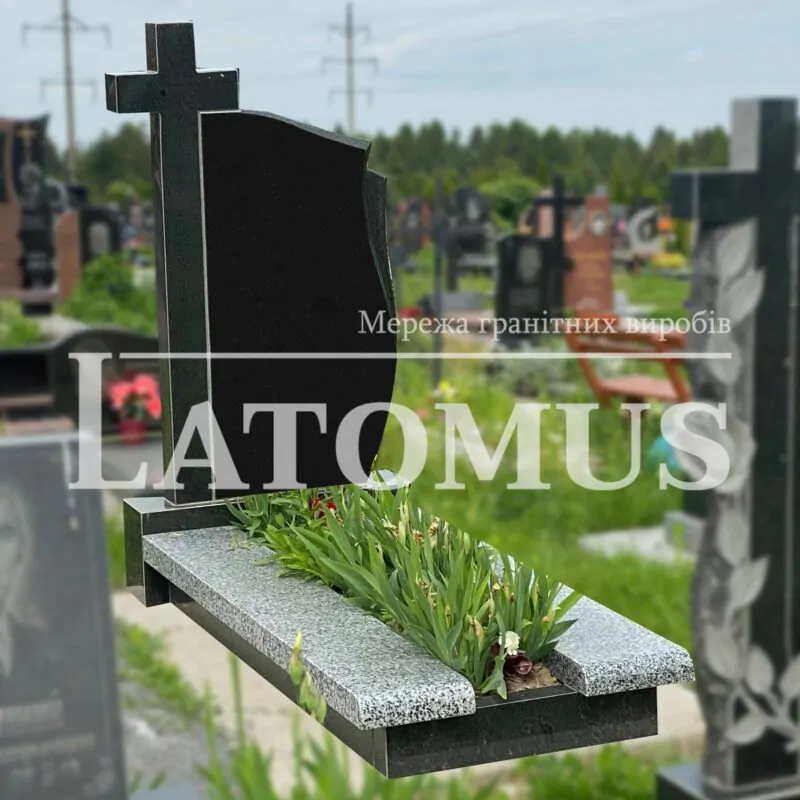 Одинарний памятник з граніту на могилу ціни