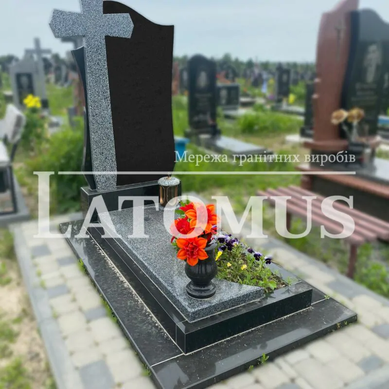 Одинарний памятник з граніту на могилу ціни
