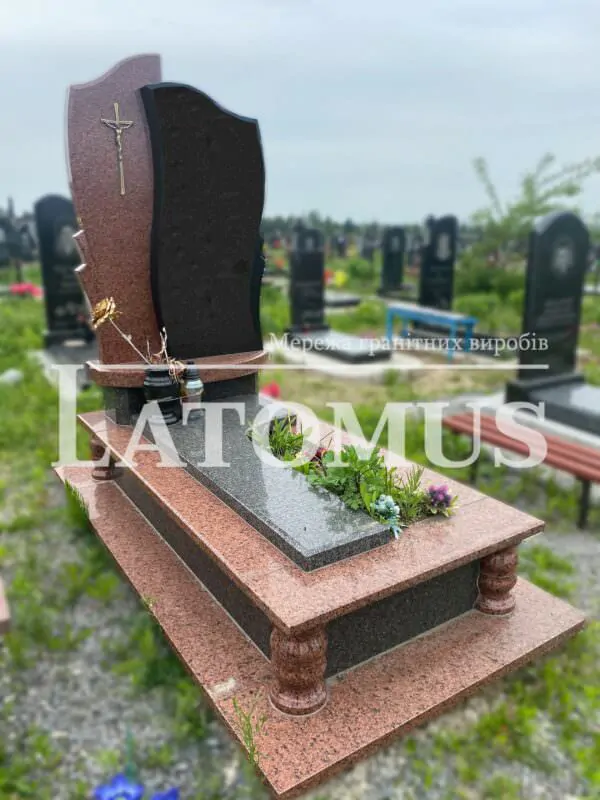 Одинарний памятник з граніту на могилу ціни