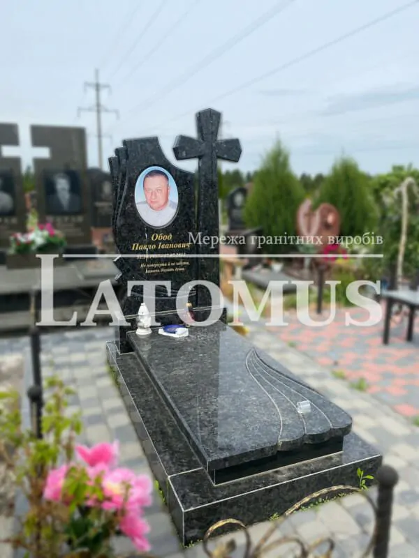 Одинарний памятник з граніту на могилу ціни
