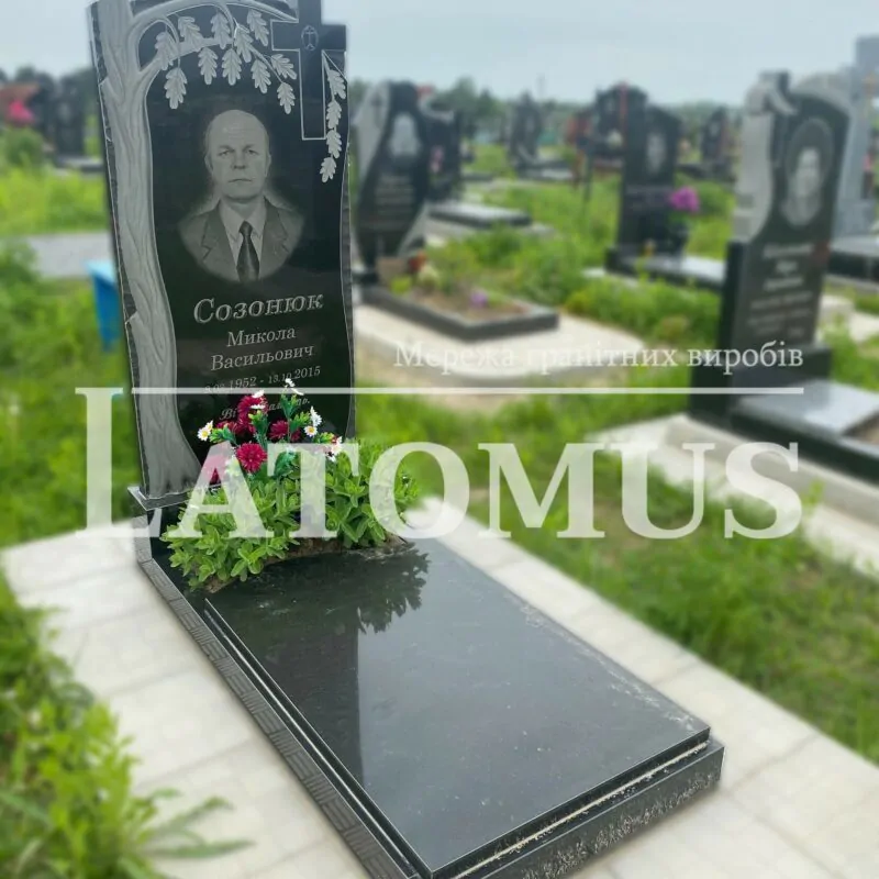 Одинарний памятник з граніту на могилу ціни