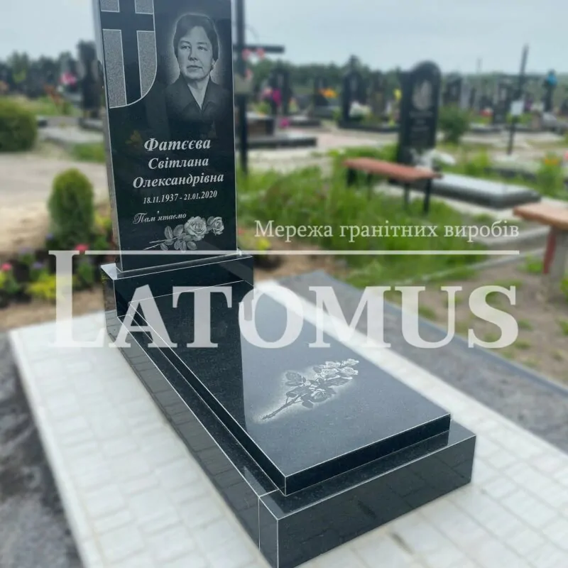 Одинарний памятник з граніту на могилу ціни