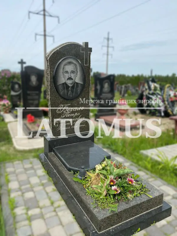 Одинарний памятник на могилу з граніту купити