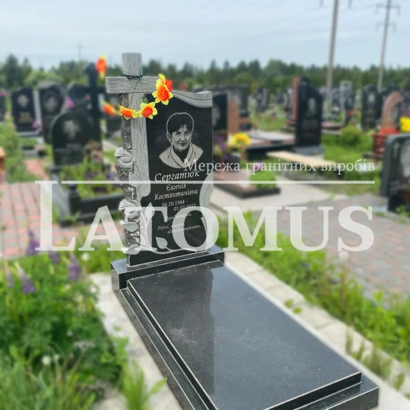 Одинарний памятник на могилу з граніту купити