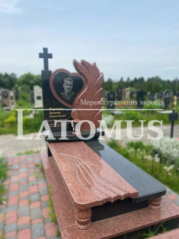 Одинарний памятник на могилу з граніту купити