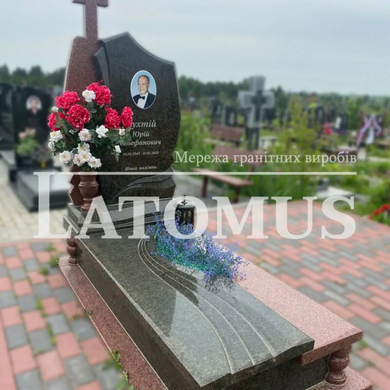 Одинарний памятник на могилу з граніту купити