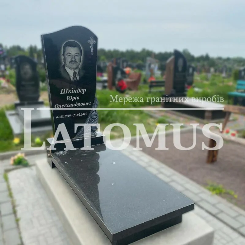 Одинарний памятник на могилу з граніту купити