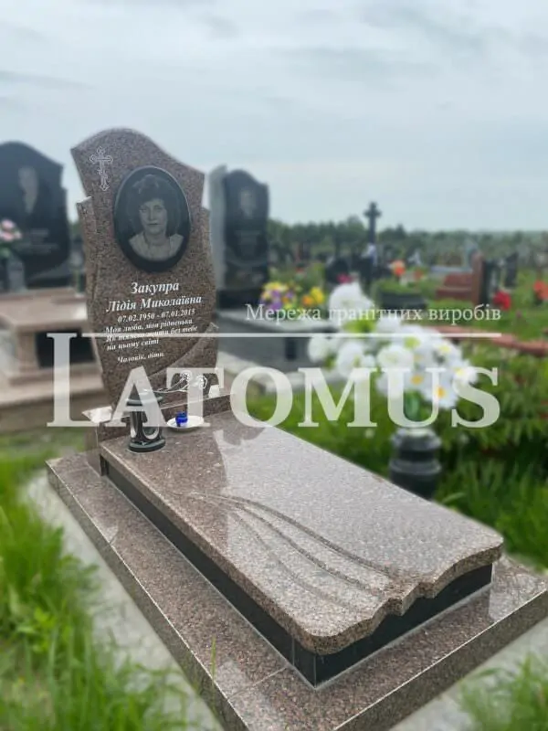 Одинарний памятник на могилу з граніту купити