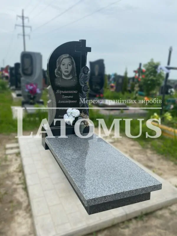 Одинарний памятник на могилу з граніту купити