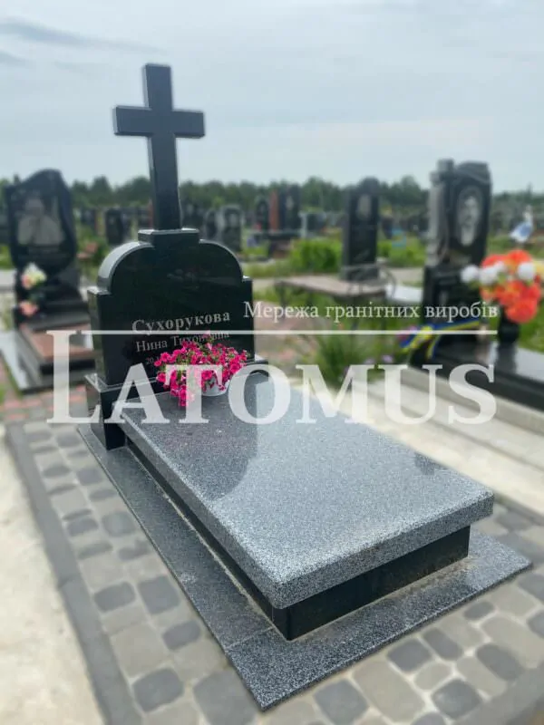 Одинарний памятник на могилу з граніту купити