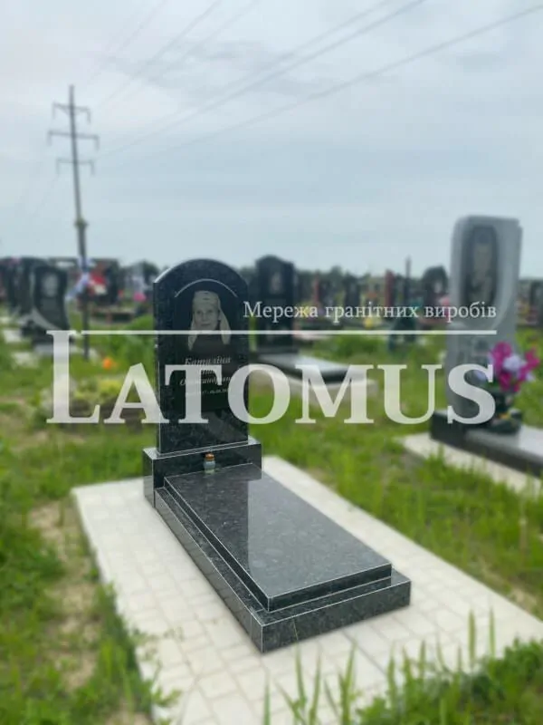 Одинарний памятник на могилу з граніту купити