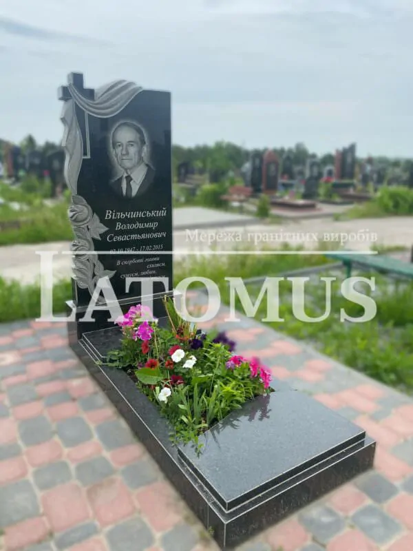 Одинарний памятник на могилу з граніту купити