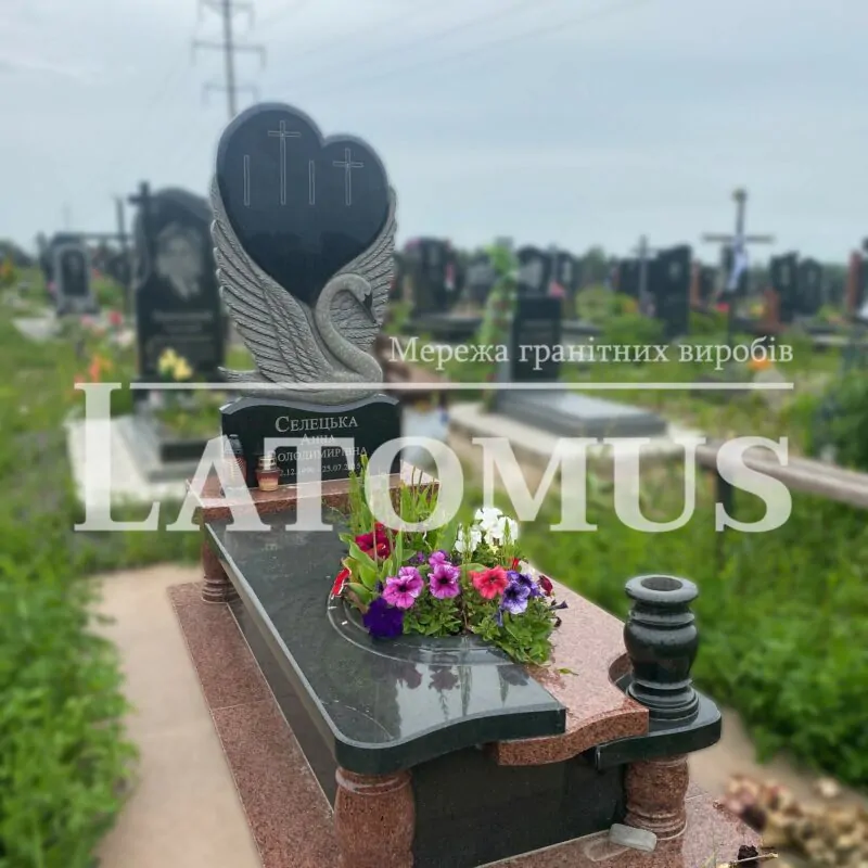 Одинарний памятник на могилу з граніту купити
