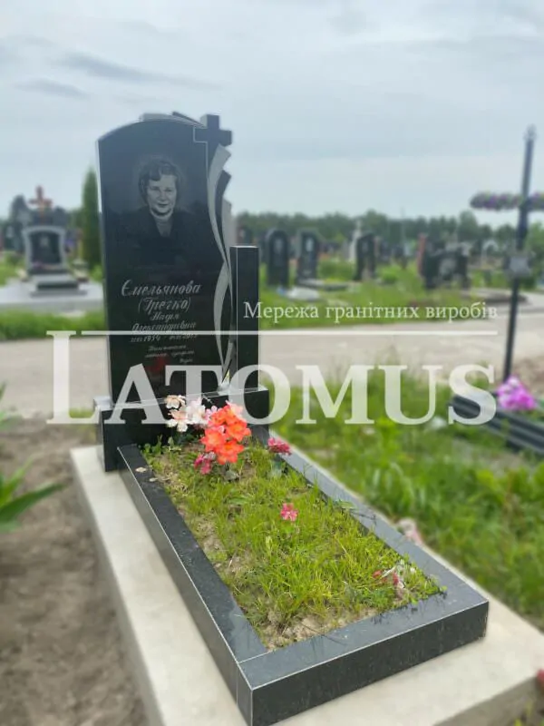 Одинарний памятник на могилу з граніту купити