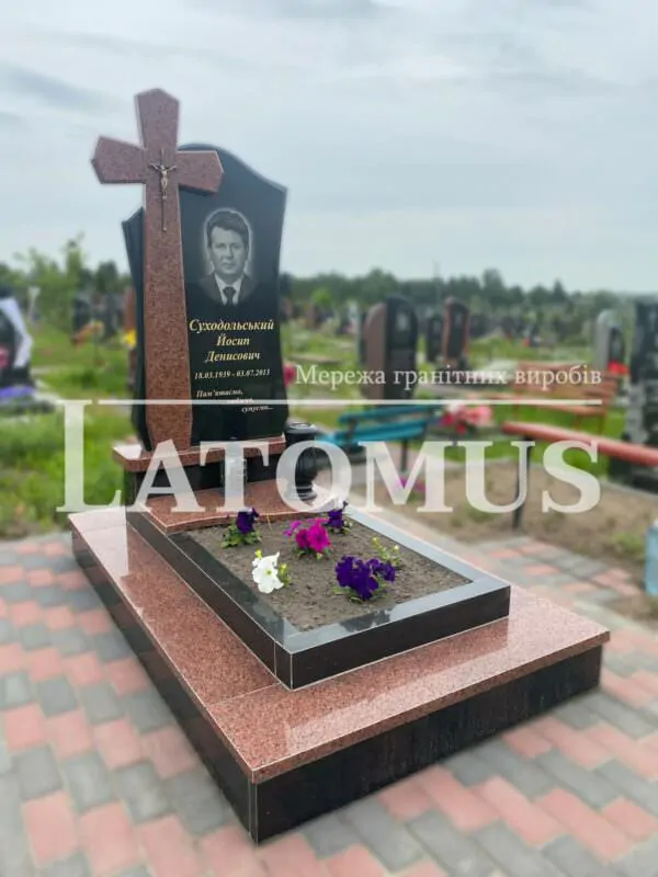 Ексклюзивний одинарний памятник з граніту
