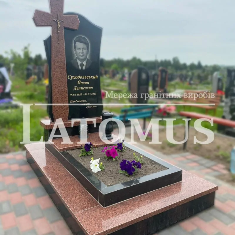 Ексклюзивний одинарний памятник з граніту