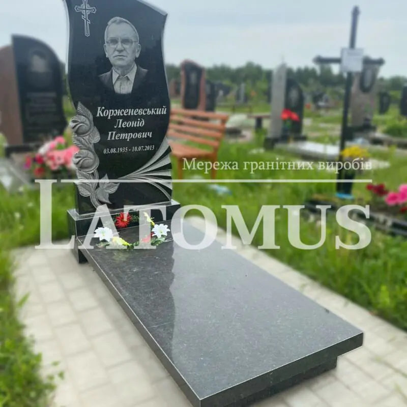 Ексклюзивний одинарний памятник з граніту