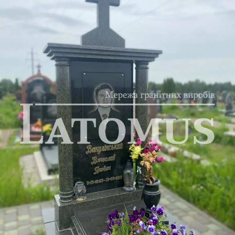 Ексклюзивний одинарний памятник з граніту