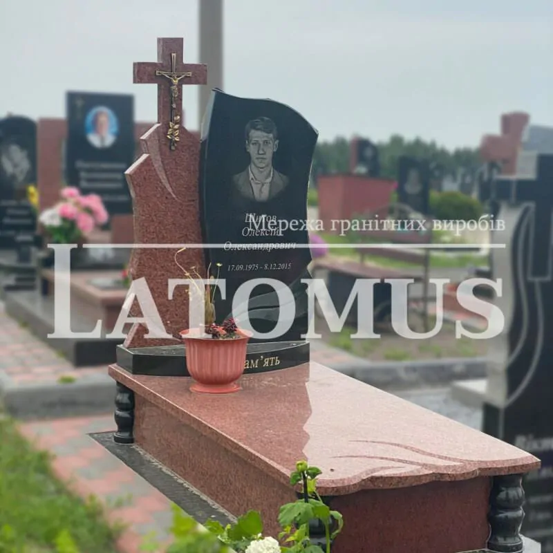 Ексклюзивний одинарний памятник з граніту