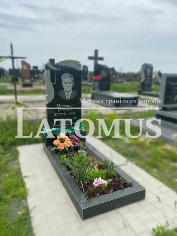 Ексклюзивний одинарний памятник з граніту
