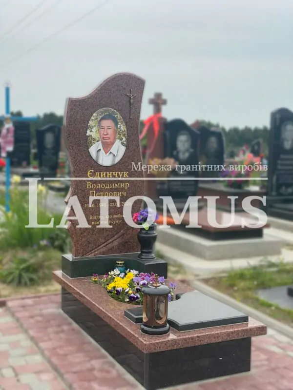 Ексклюзивний одинарний памятник з граніту
