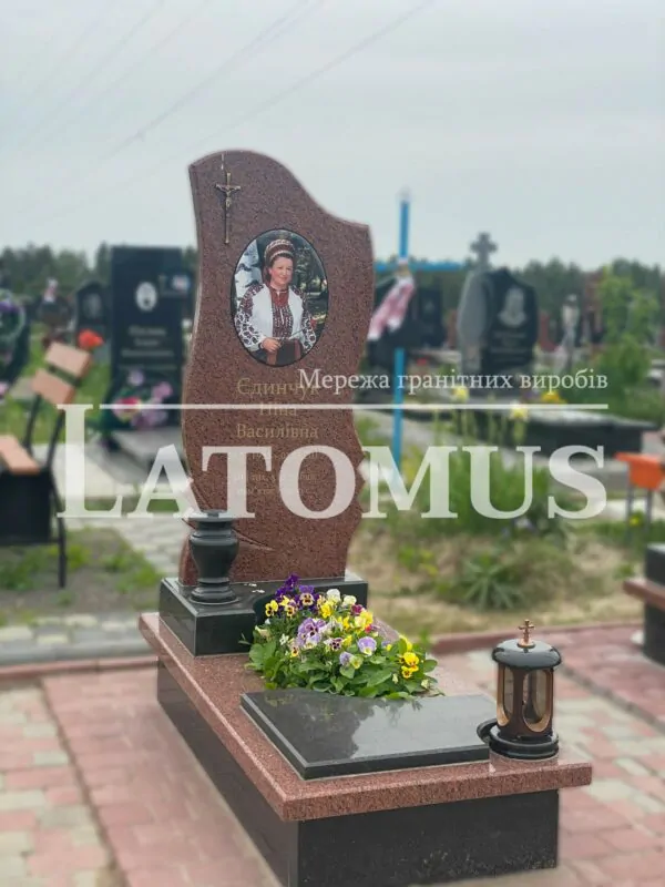 Ексклюзивний одинарний памятник з граніту