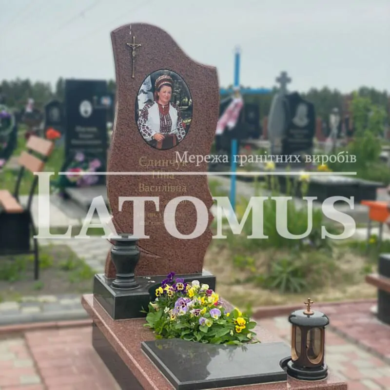 Ексклюзивний одинарний памятник з граніту