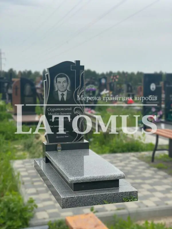 Ексклюзивний одинарний памятник з граніту