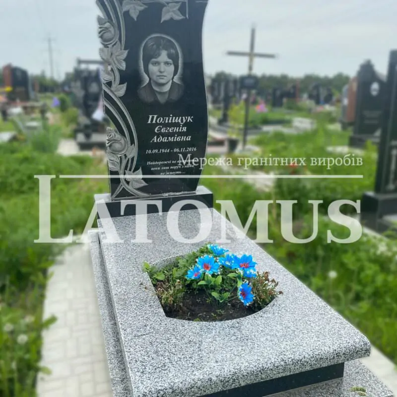 Ексклюзивний одинарний памятник з граніту