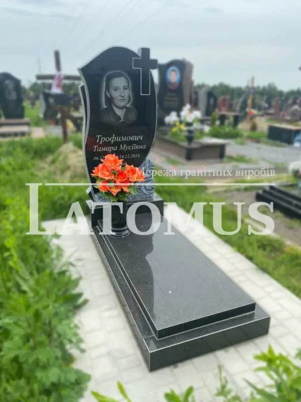 Ексклюзивний одинарний памятник з граніту