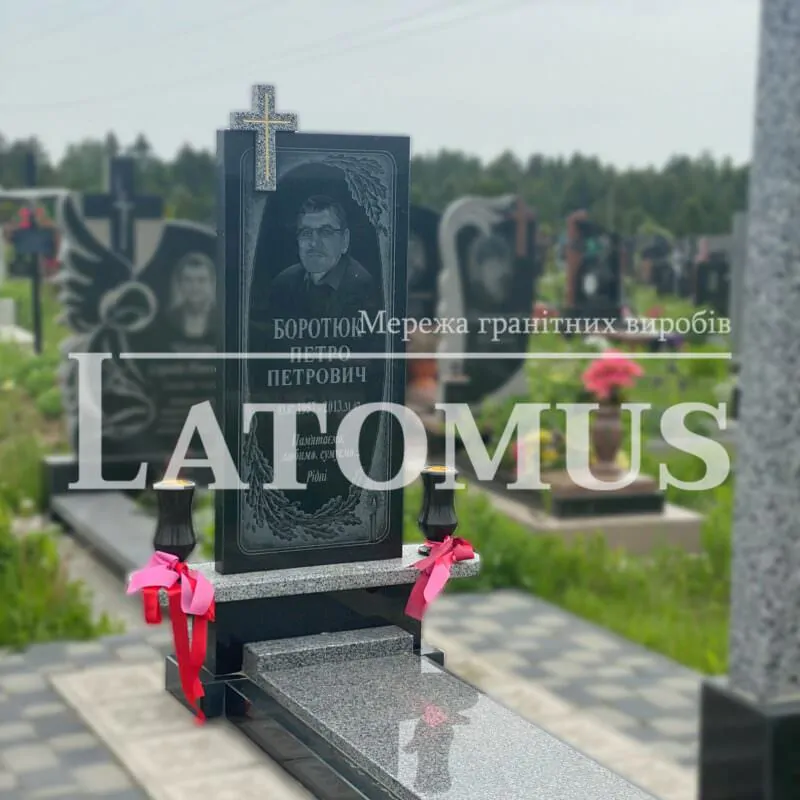Ексклюзивний одинарний памятник з граніту