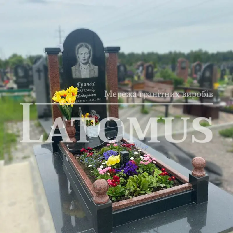 Ексклюзивний одинарний памятник з граніту