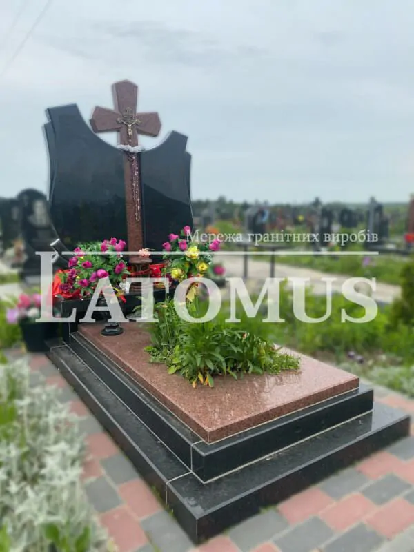 Ексклюзивний гранітний комплекс на могилу