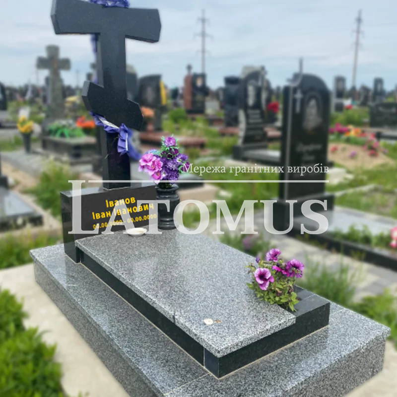 Гранітний памятник на могилу для військового