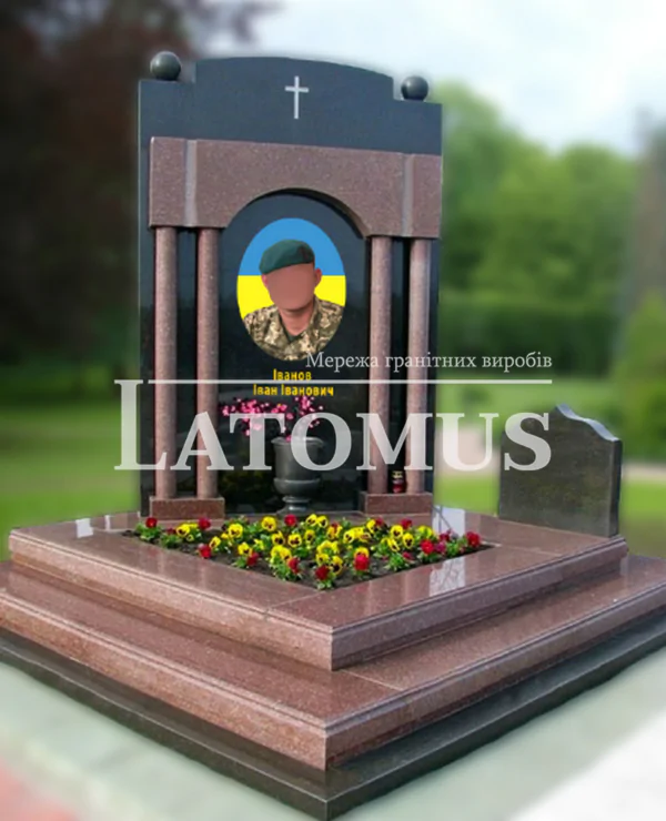 Гранітний монумент на могилу Військовому ціни