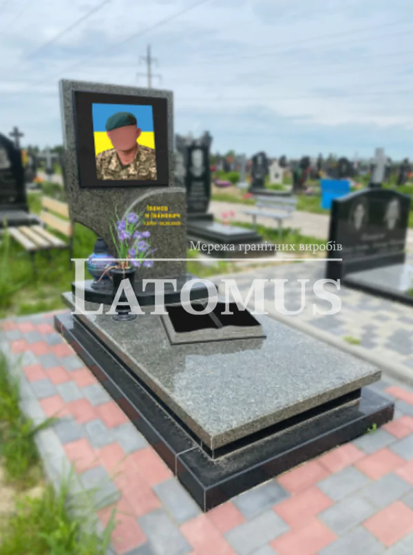 Гранітний памятник на могилу купити