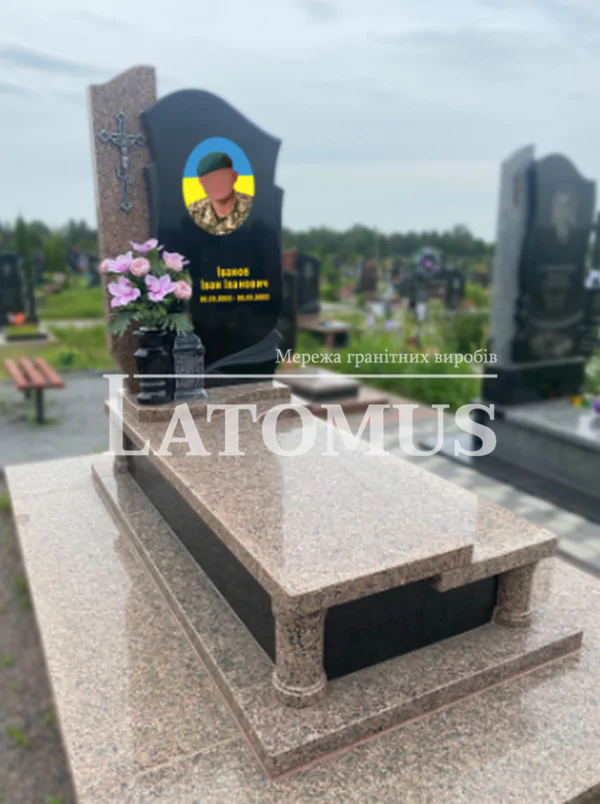 Гранітний пам`ятник ціни