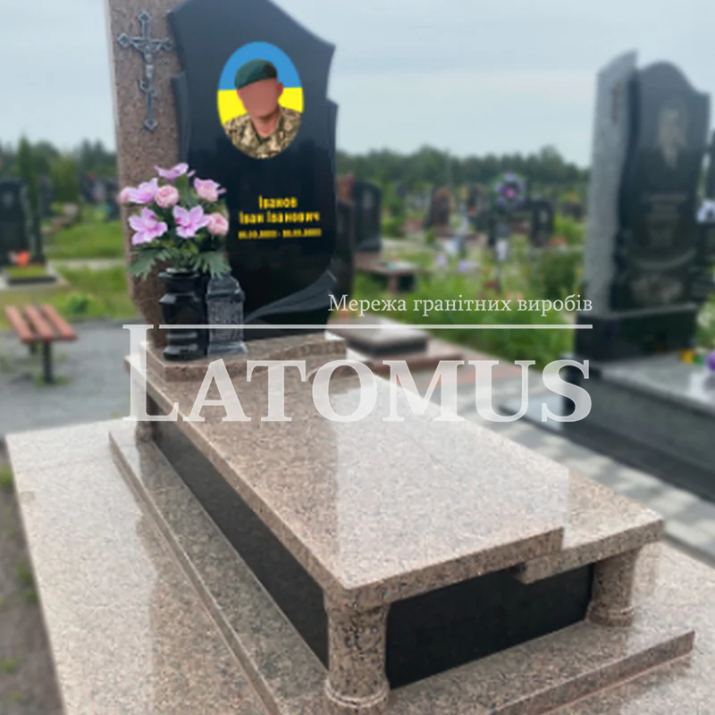 Гранітний пам`ятник ціни