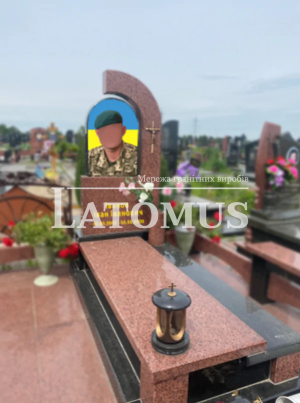 Гранітні пам ятники Лізник