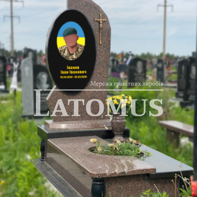 Памятник з граніту для військового